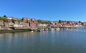 Scoresby Quarters - Whitby Holiday Home